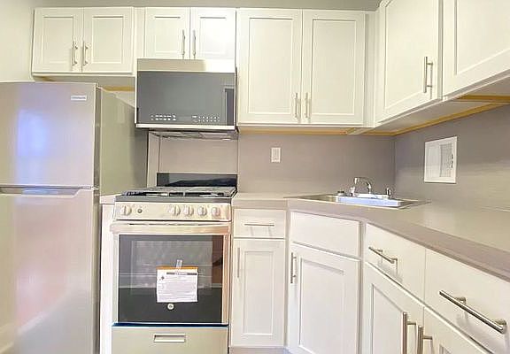4th image of 86-75 Midland Pkwy #1A