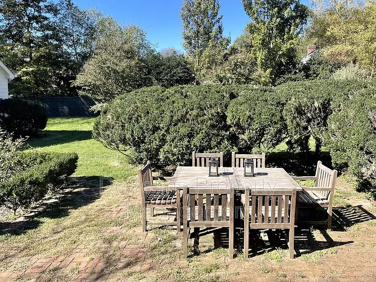 704 Timber Ln — Photo 23