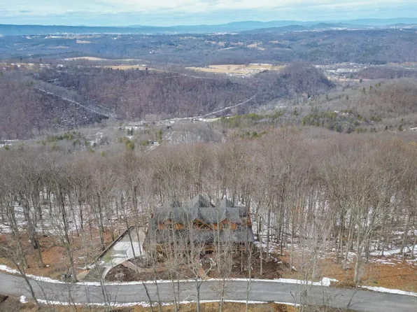 352 Wildwood Rdg, Caldwell, WV 24925