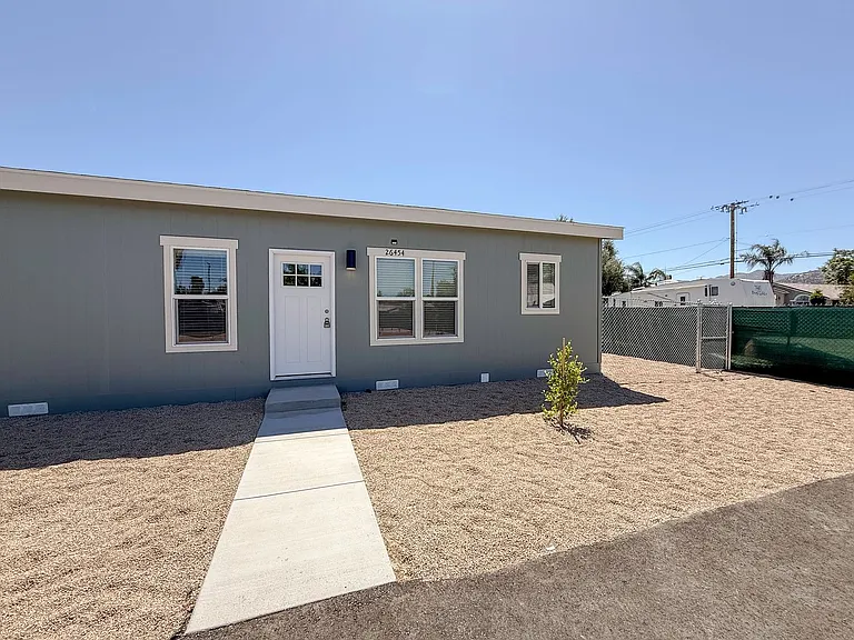 26454 N San Jacinto St — Photo 3