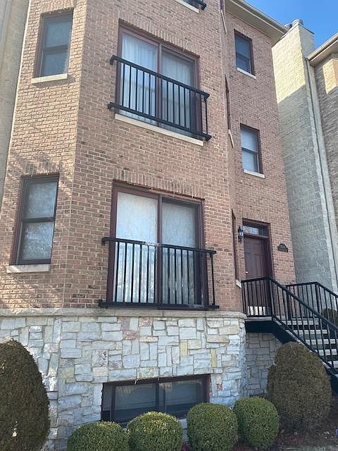 1st image of 6556 S Kenwood Ave Unit 1