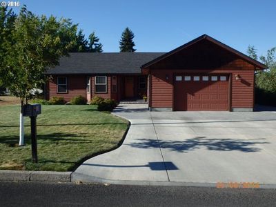 905 H Ave, La Grande, OR, 97850
