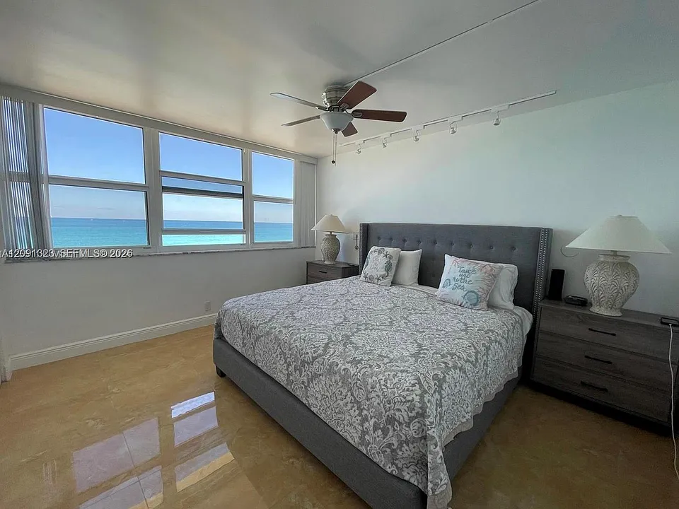 1890 S Ocean Dr #702