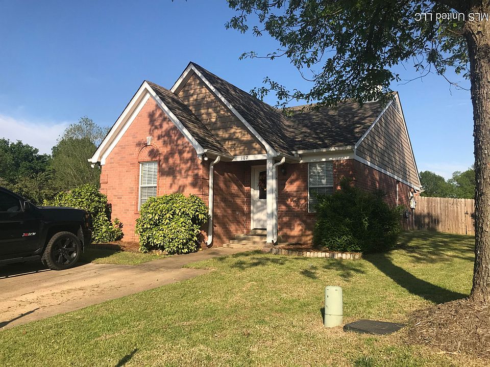 1st image of 107 Belisle Dr
