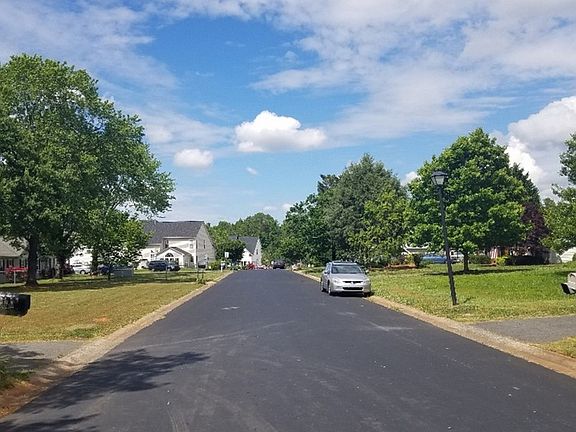 5th image of 2519 Ivey Wood Ln