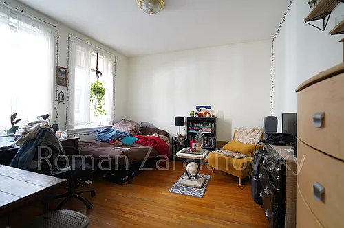 14 Orkney Rd Photo 1