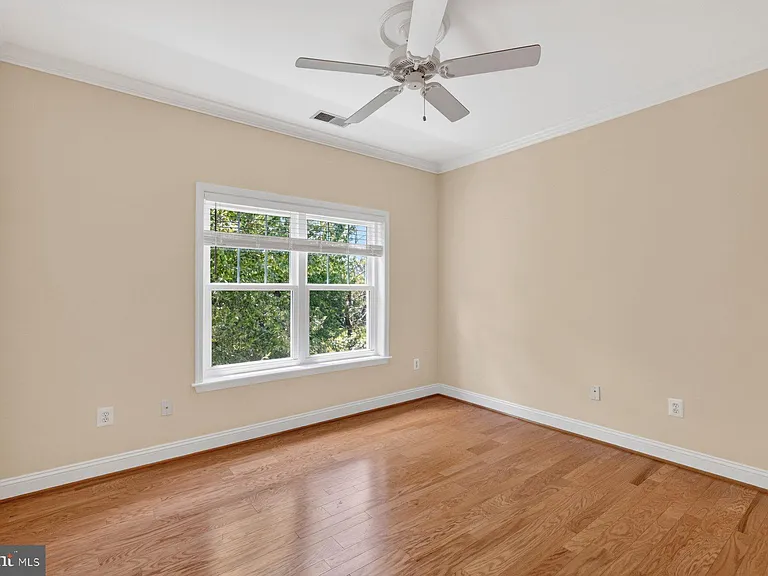 2111 Ganton Grn #208E — Photo 21