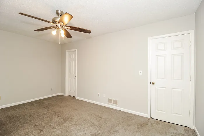 5621 Stonington Trace Pkwy — Photo 14