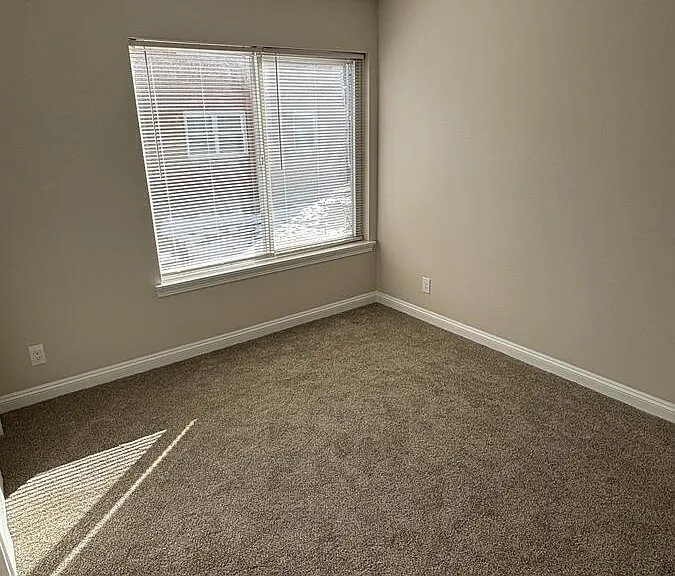 W164N8835 Mill St #B — Photo 7