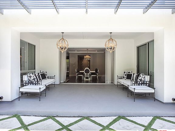 3rd image of 460 N Palm Dr #106