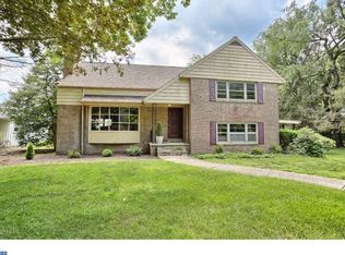 1666 Garfield Ave, Wyomissing, PA 19610