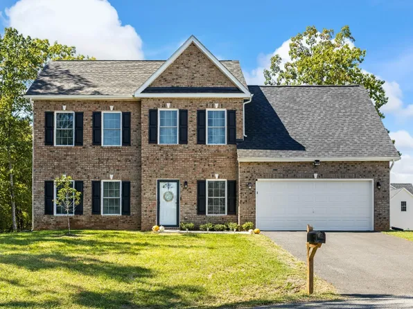 1019 Carriage Pkwy, Rustburg, VA 24588
