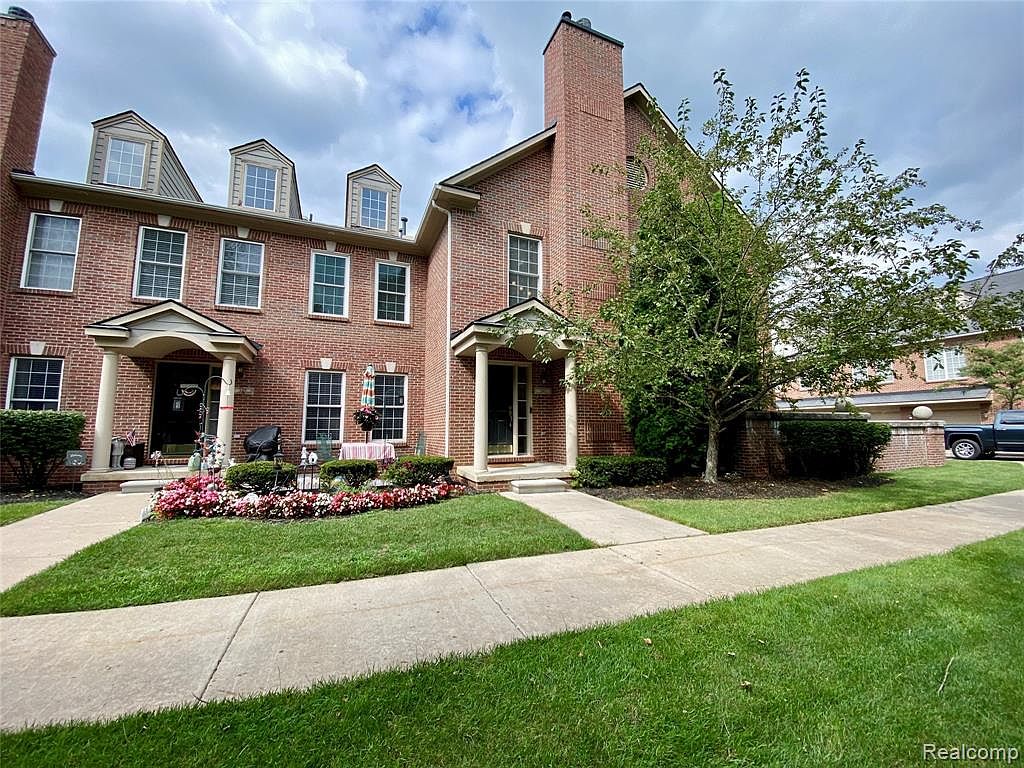 341 S Village Way, Canton, MI 48188 Zillow