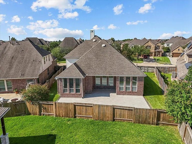 1117 Hancock Springs Ln — Photo 42