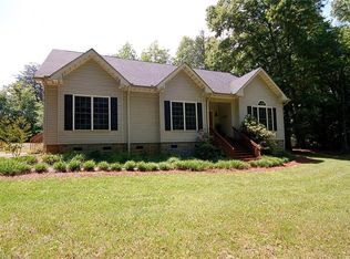 5409 Saddlewood Dr, Summerfield, NC 27358