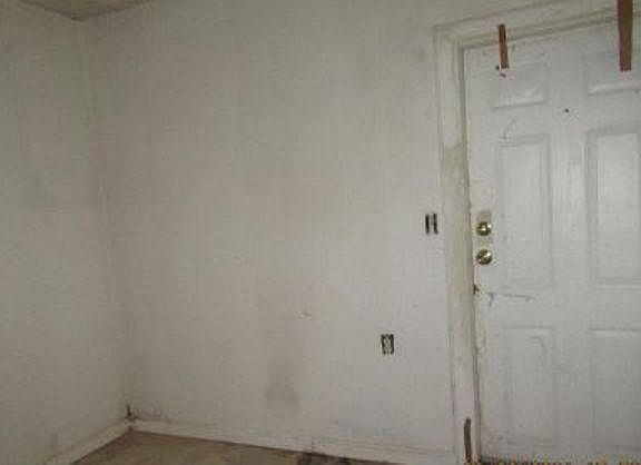 3rd image of 16220 Willow Dr