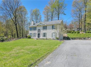 4 Laurel Hill Rd S, Sherman, CT 06784