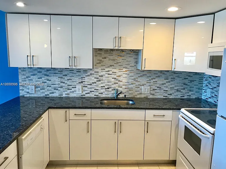 13155 Ixora Ct #907 — Photo 3