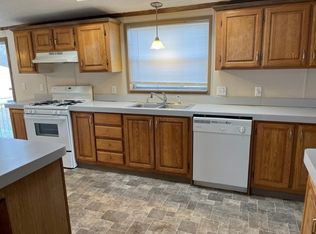 4470 Rainbow Ln #70, Flint, MI 48507