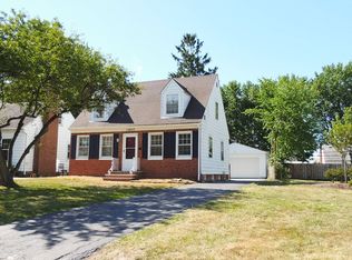 15800 Scottsdale Blvd, Shaker Heights, OH