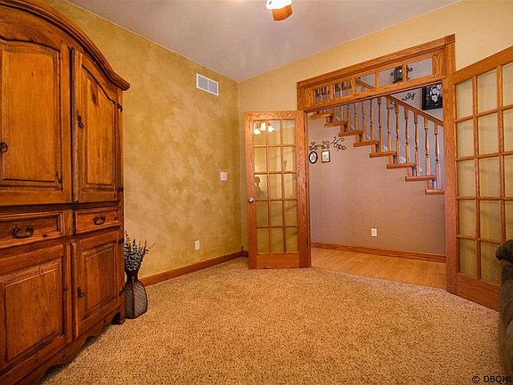 2nd image of 8715 Royal Oaks Dr
