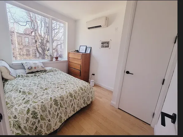 1816 Gates Ave #2F, Ridgewood, NY 11385