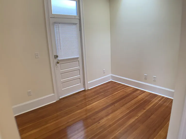 9 Seaverns Ave #2R — Photo 4