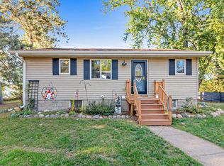 2325 317th Ave NE, Cambridge, MN 55008