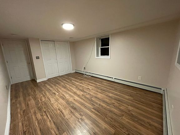 5th image of 137 Richmond Ave
