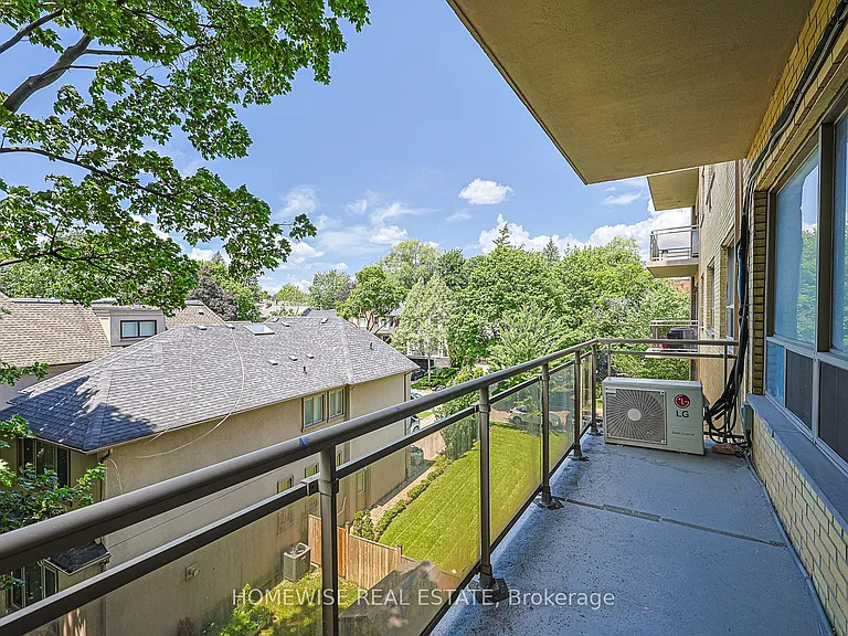 2500 Bathurst St #401 — Photo 17