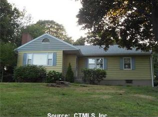 372 Manley Heights Rd, Orange, CT 06477