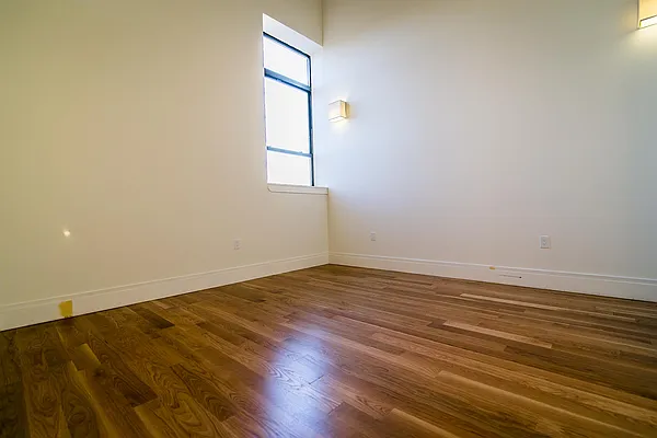 Rented by Nooklyn NYC LLC | media 98