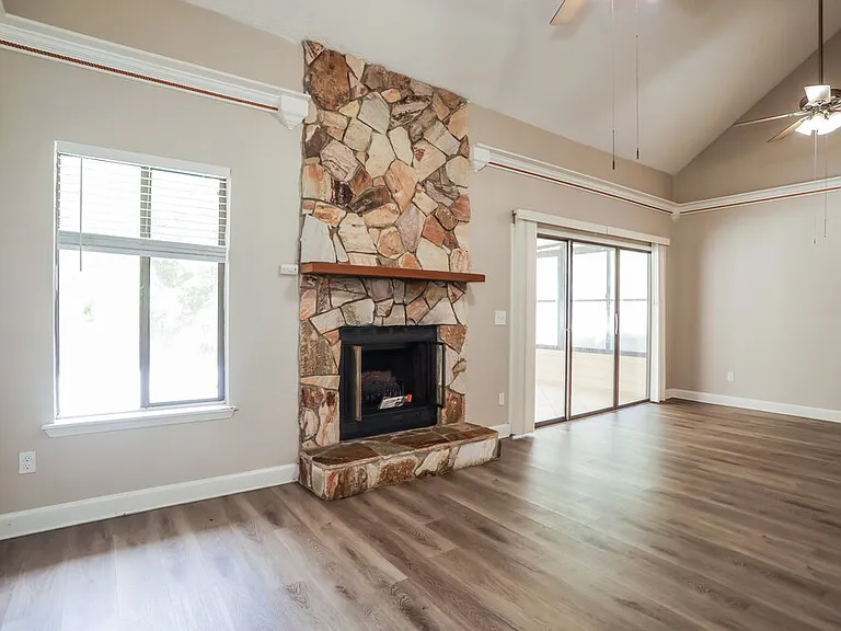 4137 Rollingwood Ct — Photo 6