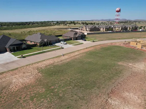 1109 NW Saint James Pl, Lawton, OK 73505