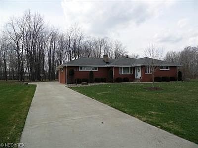 2nd image of 2483 Wilshire Dr
