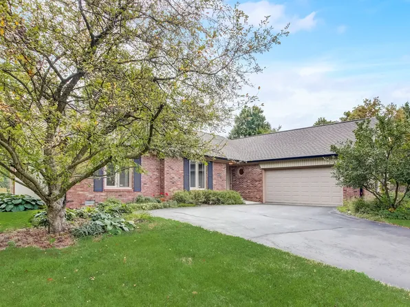 8039 Springwater Dr W, Indianapolis, IN 46256