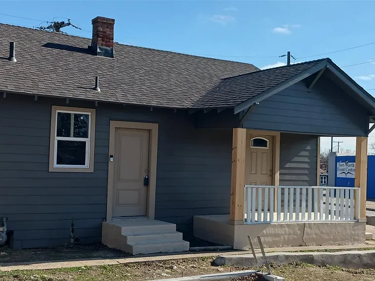 829 E Baltimore Ave — Photo 2