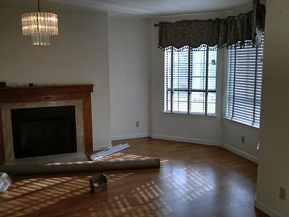 2nd image of 264 5th Ave APT 1