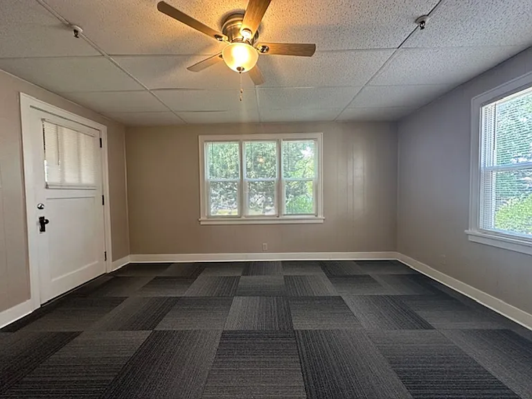 710 Benton St — Photo 3