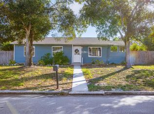 702 63rd St S, Gulfport, FL 33707