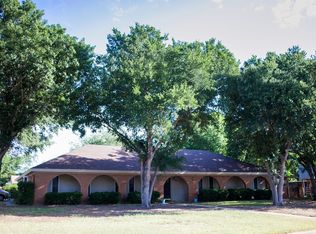 2702 Amherst Dr, Wichita Falls, TX 76308