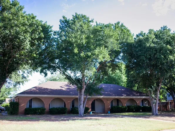 2702 Amherst Dr, Wichita Falls, TX 76308