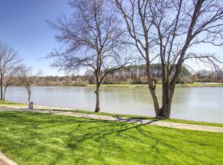 127 Lake Harbor Dr, Hendersonville, TN 37075