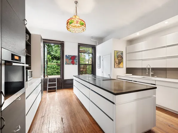 438 West 162nd Street image 2 of 15