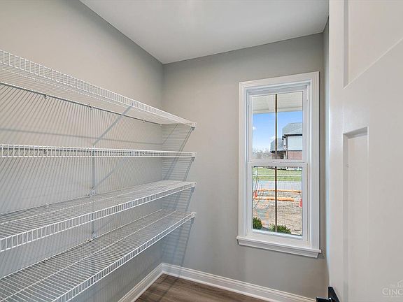 5th image of 7694 Cordoba Dr