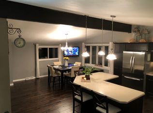 221 S Jefferson St, Waterford, WI 53185