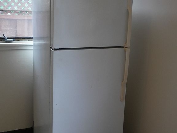 3rd image of 560 N 2nd St APT 6