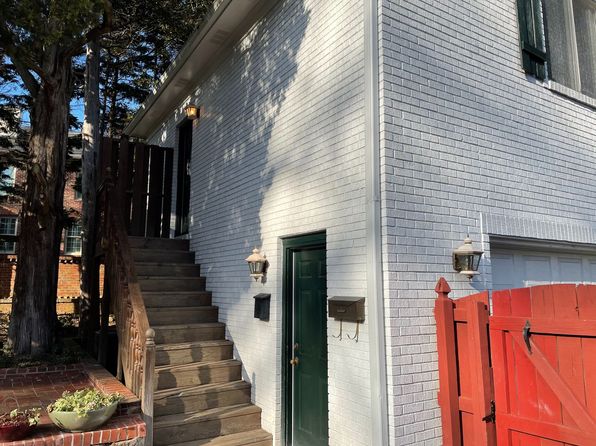 1330 Cedar Ln