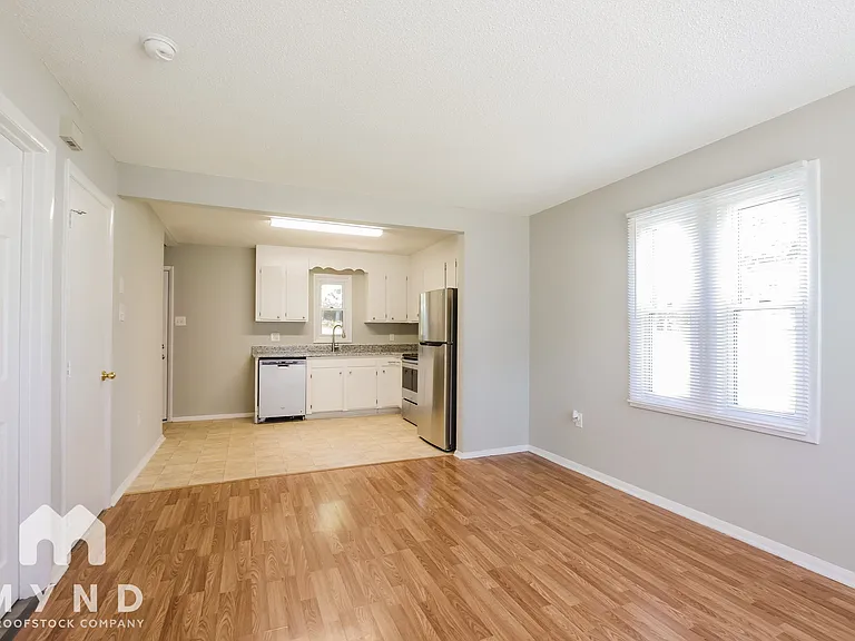 8401 Clear Meadow Ln — Photo 4