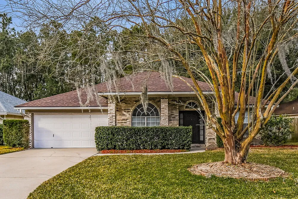 3 bed, 2.0 bath, 1889 sqft, $3,210 — Photo 1